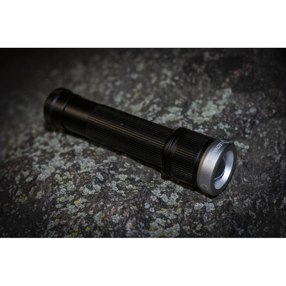 LEDVANCE FLASHLIGHT Tactical Ip65 Taschenlampe, 1400 lm, 6500 K, Kaltweiß-LEDVANCE Shop