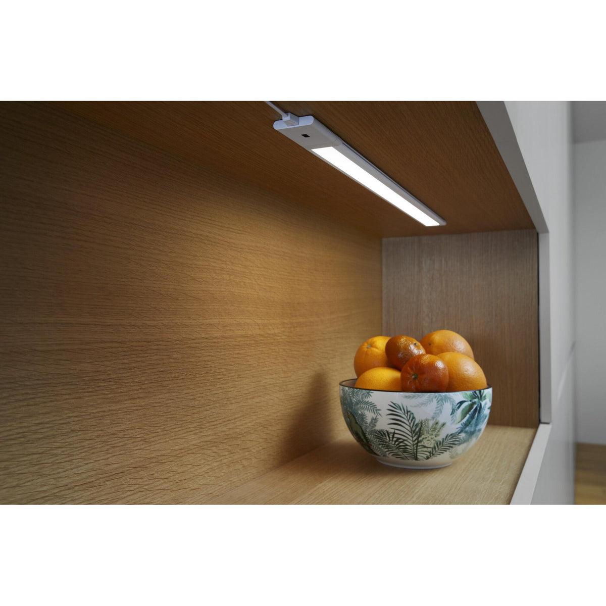 OSRAM flache Niedervolt-Unterbauleuchte mit Sensor 500mm